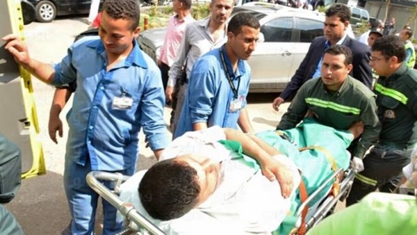 نقل أمين الشرطة المصاب ببني سويف إلى مستشفي العجوزة 