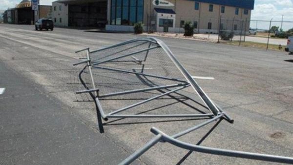 مريض نفسي يقتحم مطار واكو  ريجنال الأمريكي لسرقة طائرة 