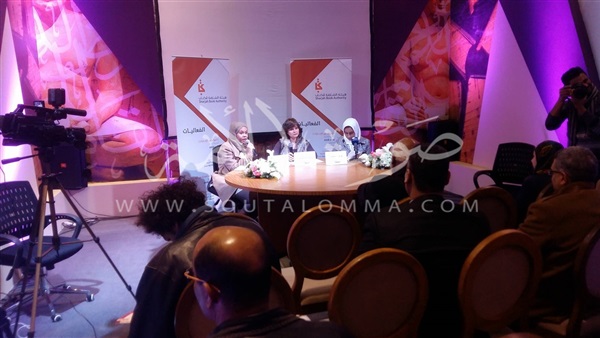 بالصور :ندوة "تجارب سردية من الامارات "بمعرض الكتاب