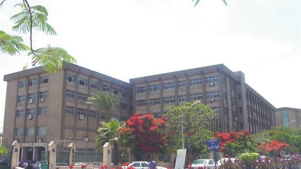 اليوم.. طلاب المنصورة يواصلون امتحانات الدبلومة التربوية