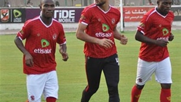 تدريبات بدينة شاقة لـ«ثنائي الأهلي» في المران 