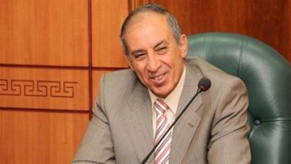 محافظ البحرالأحمر يوجه بإزالة التعديات بالغردقة