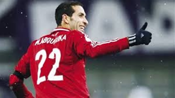 «أبوتريكة» يداعب حارس إنبي: «ماشي يا عبد المنصف»