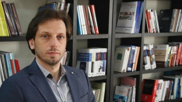 «السورية لحقوق الإنسان»: مقتل 247 مدني بينهم 43 طفل في شهر واحد
