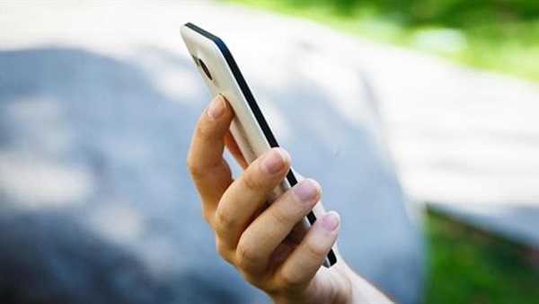 مستخدمو الموبايل سيتجاوزون من تصلهم الماء عام 2020