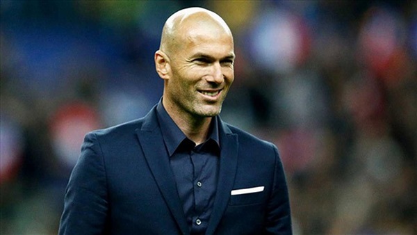 «زيدان» مديرا فنيا لريال مدريد حتى 2018