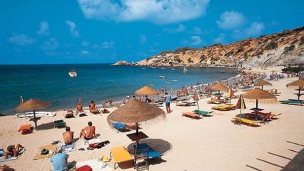 «تكلا»: إسبانيا حققت 50 مليار دولار دخل من السياحة