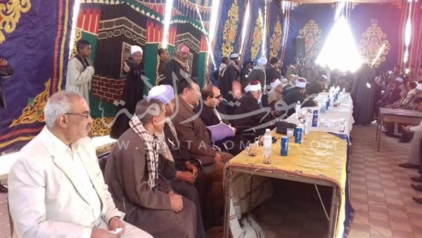 بالصور.. اتمام الصلح بين عائلتي «تغيان وسعيد» في أسيوط