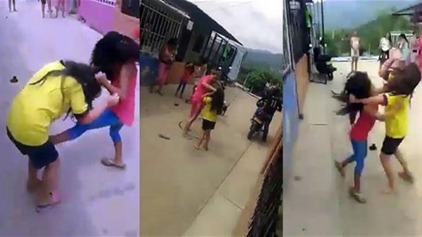 بالفيديو.. قتال عنيف بين طفلتين بتشجيع من والدتيهما  