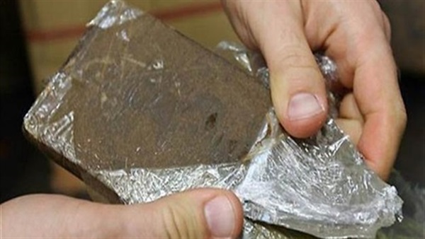 القبض على سائقى تاكسى بحوزتهما حشيش فى الغردقة 