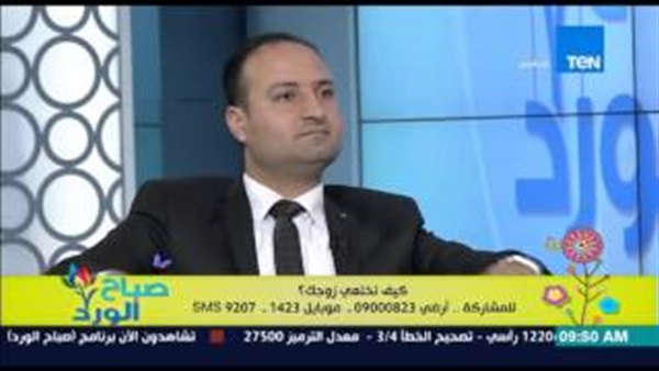 بالفيديو..«متصلة»: كنت بجيب جوزى من أوضاع مخلة بالشقق