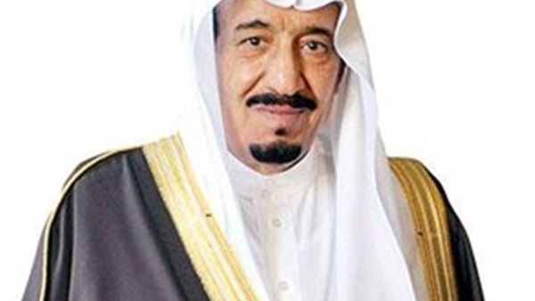 العاهل السعودي: نتعاون مع العرب والمسلمين في الدفاع عنهم