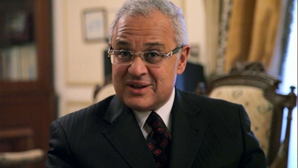 وزير السياحة يبحث مع نظيره الكونغولي سبل التعاون الثنائي 