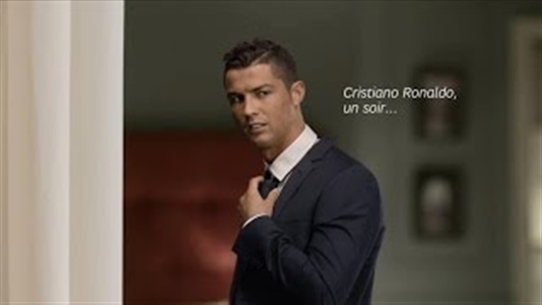 بالفيديو.. رونالدو يتغزل فى بنت الجيران
