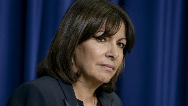 «عمدة باريس»: الجزائر تجاوزت العشرية السوداء بكثير من الشجاعة