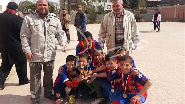 بالصور..انهاء الدورة الرياضية لكرة القدم بمديرية التربية والتعليم بالمنيا 