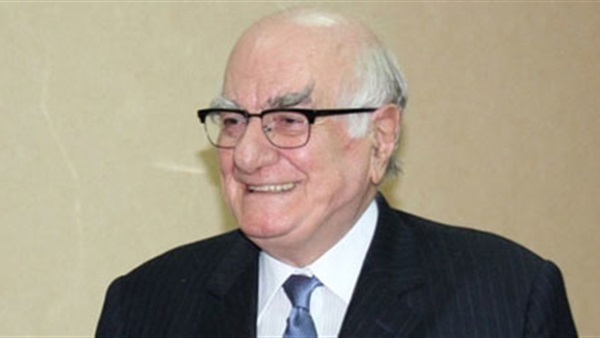 «الوزراء» اللبناني يقدم 50 مليون دولار لتمويل ترحيل النفايات