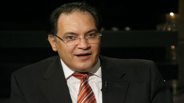 أبوسعدة لـ «عبد الرحيم علي»: «سيب المعارضة للمعارضين»