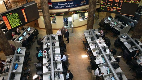 البورصة تخسر14.7 مليار جنيه.. وتراجع جماعي لمؤشراتها في أسبوع