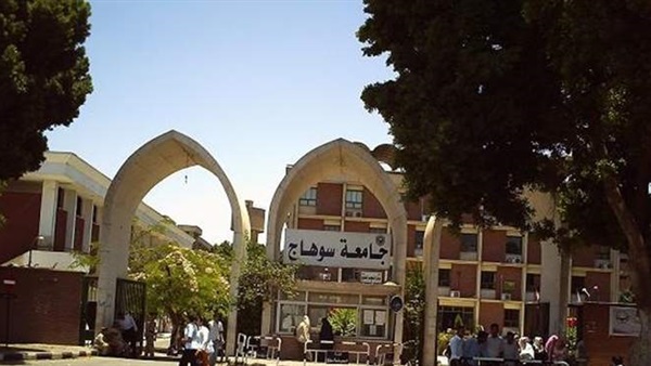 رئيس جامعة سوهاج ومدير الأمن يستعرضان  خطة تأمين العام الدراسي الجديد  