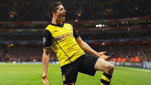 دورتموند يهزم هانوفر بهدف في غياب أوباميانج ويقلص الفارق مع بايرن مؤقتا