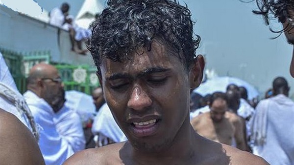 ناجى من أحداث منى: أنا حى بسبب الماء 