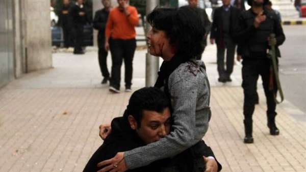 ضباط مطلوبون للعدالة.. استئناف في قضية قاتل «الصباغ».. وثلاث سنوان لـ«قناص العيون».. مصرع مواطن داخل قسم شرطة الأقصر.. الإشتباه في ضابط و2 من السلطة القضائية في قضية أثار