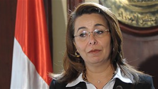 غادة والي تسلم آثاث 32 وحدة سكنية لمتضرري سيول الإسكندرية