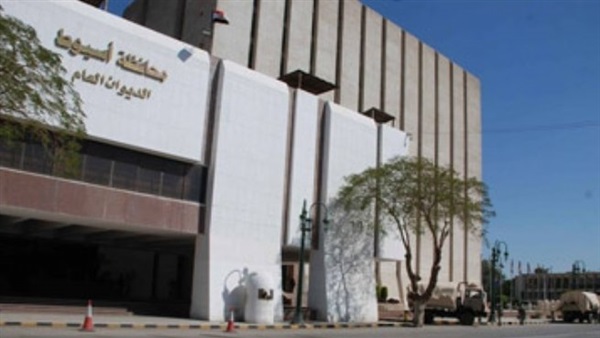 الغُّضب يسيطر علىِ  أهالىِ أسيُّوط  بعد حلفِ الحكومُّة لليمين  