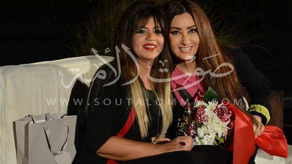بالصور.. لطيفة تحتقل بعيد ميلادها وسط أبطال «كلمة سر»