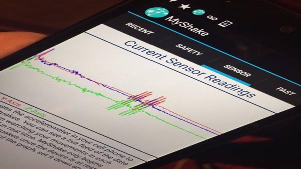 علماء يطورون تطبيقا للتنبؤ بالزلازل عبر الهواتف الذكية