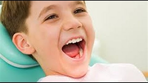 5 أسباب وراء رائحة الفم الكريهة عند الأطفال