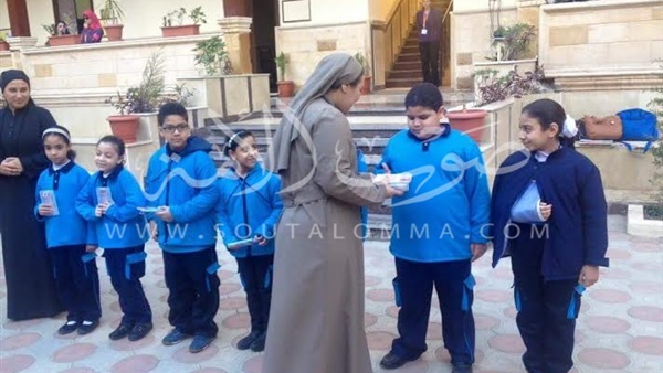 بالصور.. تكريم المتفوقين دراسيا بالمدرسة اليونانية الحديثة ببورسعيد 
