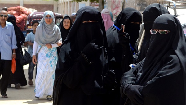 «الحرية» : قرار منع النقاب فى الجامعات يستغله البعض  لكسب التعاطف 