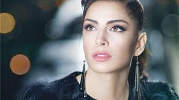 أمال ماهر تحيي حفل غنائي ضخم بالمنصورة