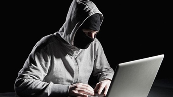 الهاكرز يدمرون صفحات الإخوان التحريضية على "فيسبوك"