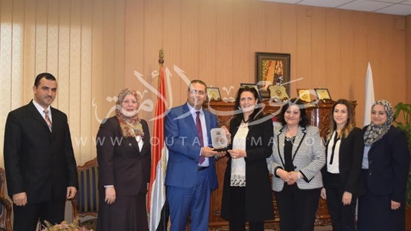 بالصور.. جامعة المنصورة تستقبل وفد هيئة فولبرايت الأمريكية