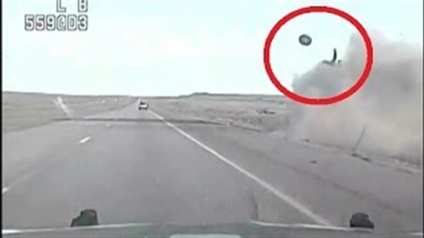 بالفيديو.. مطاردة مثيرة بين الشرطة ولص 