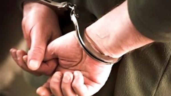 ضبط سائق وبحوزته كمية من السلع التموينية قبل بيعها في السوق السوداء بقنا