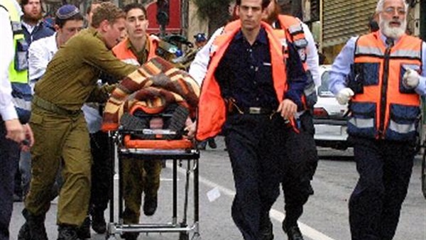 إصابة إسرائيليان فى عملية طعن نفذها شابان فلسطينيان بمدينة رام الله