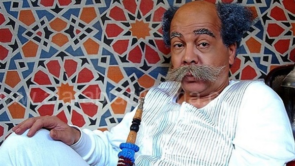«آدم» يقدم أحداث ثورة يناير بشخصية «القرموطي»