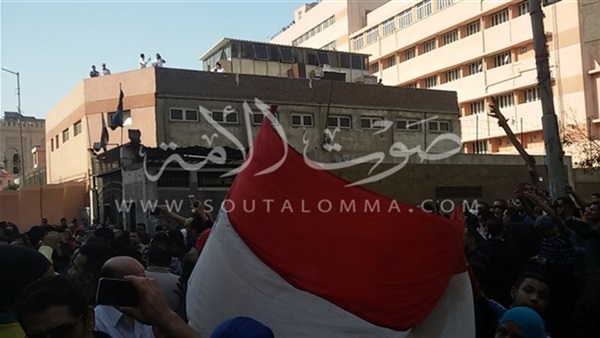 بالفيديو.. والد قتيل الدرب الأحمر لـ«السيسى»: «هنقوم بثورة ثانية»