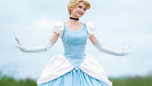 14 ألف دولار للتشبه ببطلات أفلام الأطفال بأمريكا