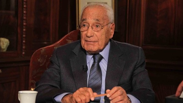 السفارة المصرية بلبنان تتلقى العزاء في وفاة غالي وهيكل