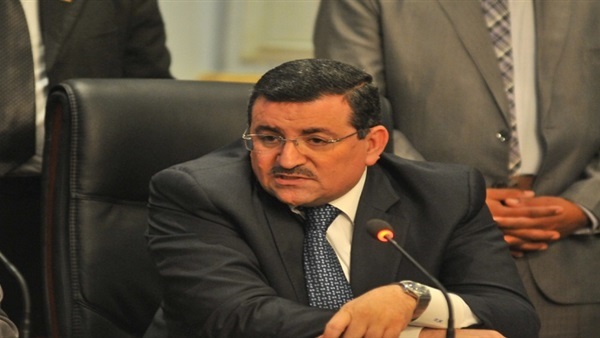 أسامة هيكل يطالب بإعادة إحالة أفراد الشرطة للمحاكمات العسكرية