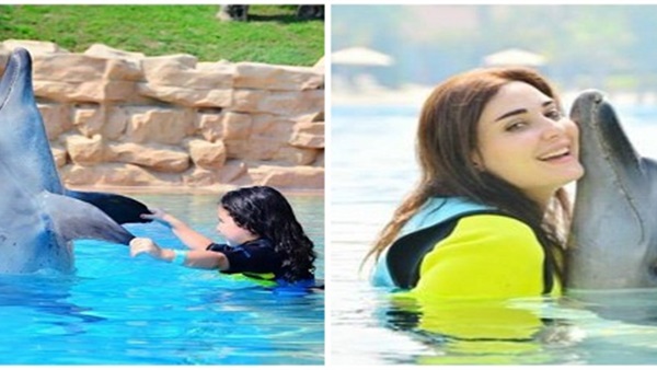 بعد اليسا.. سيرين عبد النور وابنتها برفقة الدولفين  