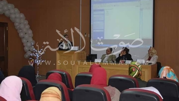 بالصور.. ندوة عن «الزواج السعيد» بطب المنصورة