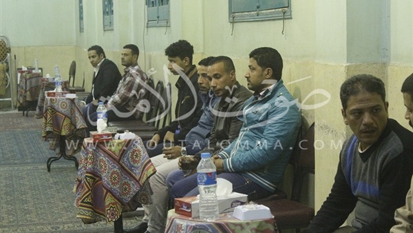 بالصور.. الفنانون يغيبون عن  عزاء فايزة عبد الجواد
