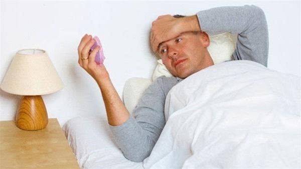 دراسة: قلة النوم تسبب الأكتئاب 