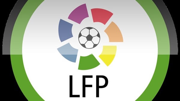 تغريم لاعب إسباني لكشفه عن قميص مكتوب عليه إعلان
